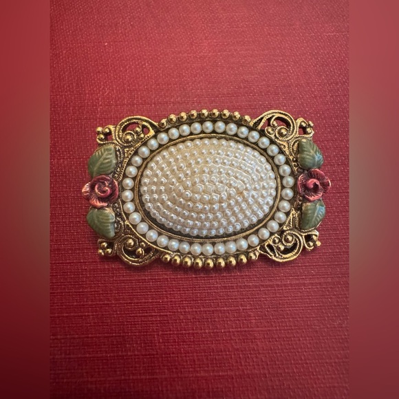 1928 Jewelry Jewelry - Vintage Faux Pearl Rose Detail Gold-Tone Filigree Brooch